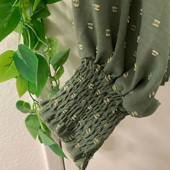 Button Up Blouse M - Picture 4 of 5